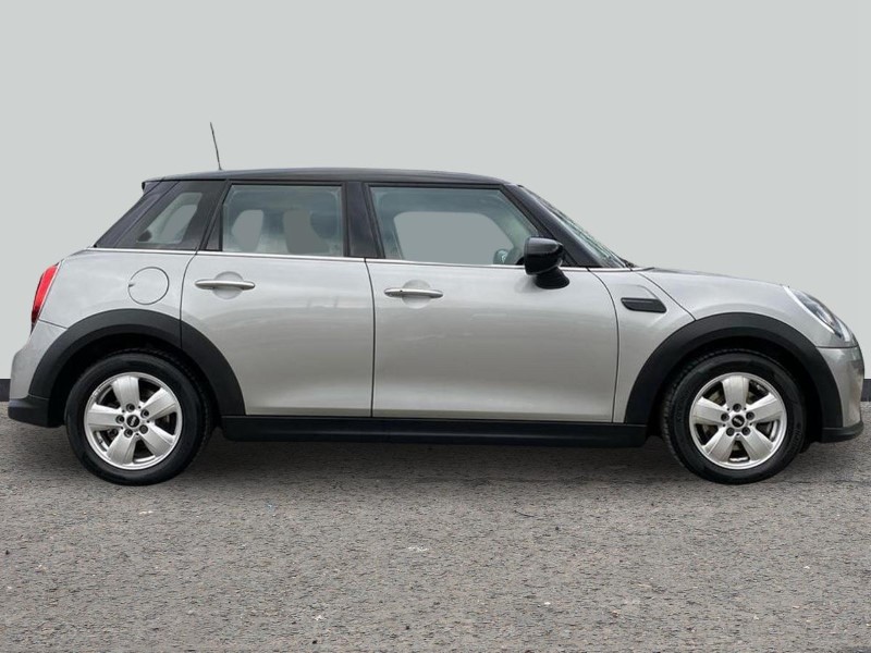 2023 (23) MINI HATCHBACK 1.5 Cooper Classic Premium 5dr Auto 4928818