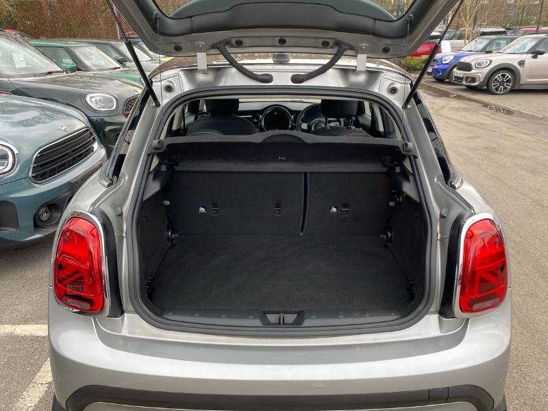 2023 (23) MINI HATCHBACK 1.5 Cooper Classic Premium 5dr Auto 4928828