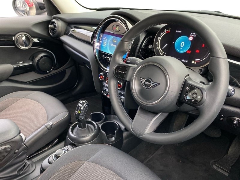 2023 (23) MINI HATCHBACK 1.5 Cooper Classic Premium 5dr Auto 4925265