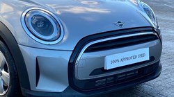 2023 (23) MINI HATCHBACK 1.5 Cooper Classic Premium 5dr Auto 4928856