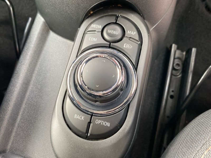 2023 (23) MINI HATCHBACK 1.5 Cooper Classic Premium 5dr Auto 4925293