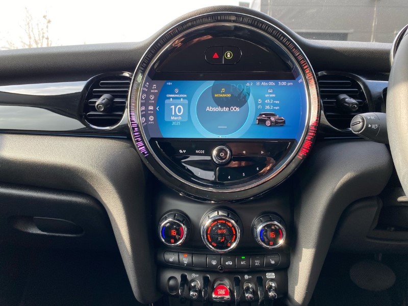 2023 (23) MINI HATCHBACK 1.5 Cooper Classic Premium 5dr Auto 4928840