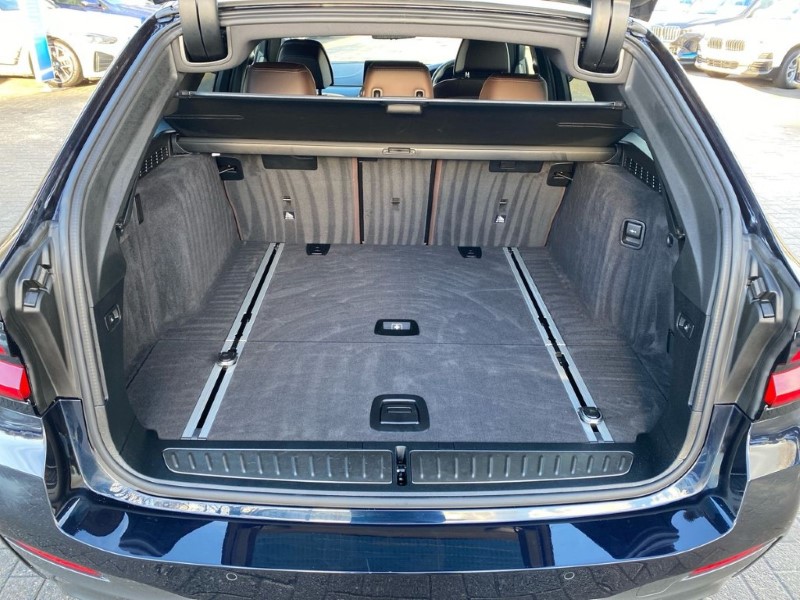 2021 (71) BMW 5 SERIES 530d xDrive MHT M Sport 5dr Auto 4926679