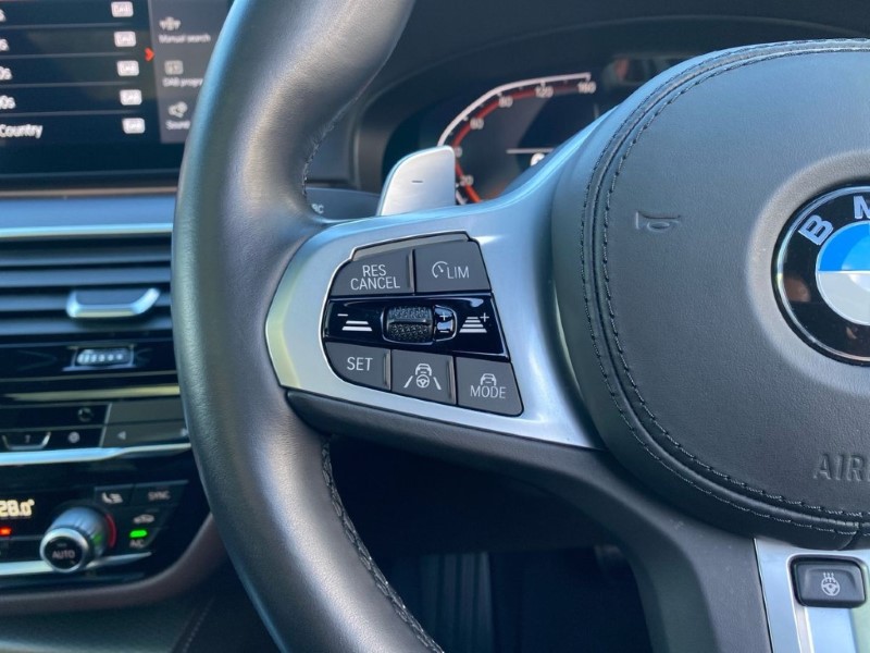 2021 (71) BMW 5 SERIES 530d xDrive MHT M Sport 5dr Auto 4926683