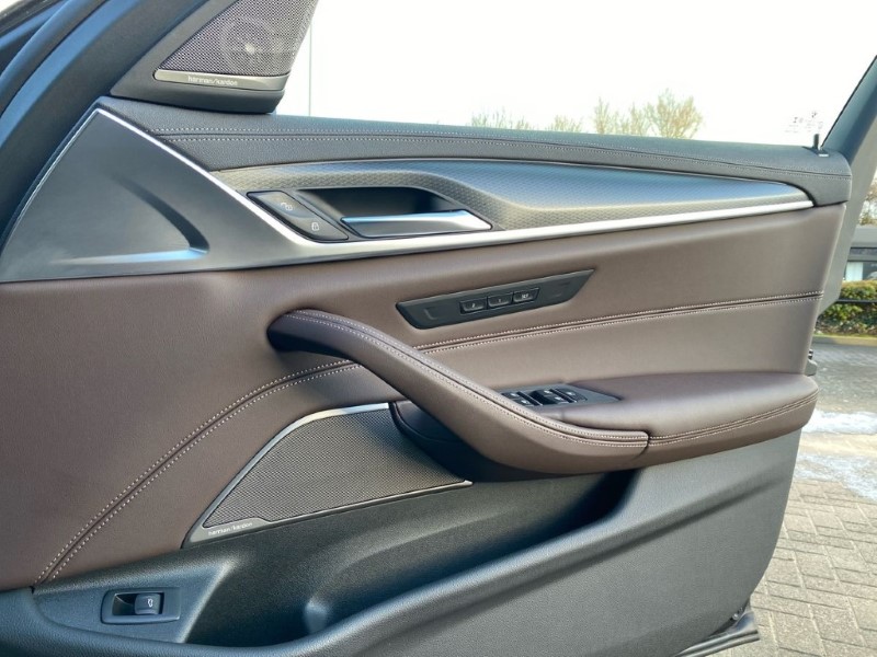 2021 (71) BMW 5 SERIES 530d xDrive MHT M Sport 5dr Auto 4926688