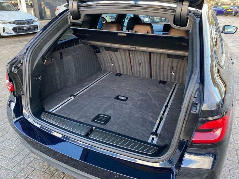 2021 (71) BMW 5 SERIES 530d xDrive MHT M Sport 5dr Auto 4926706