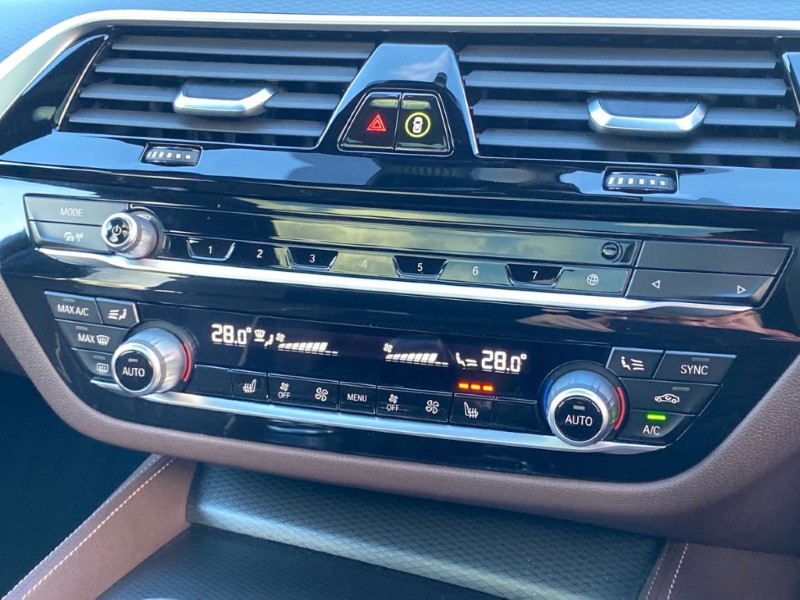 2021 (71) BMW 5 SERIES 530d xDrive MHT M Sport 5dr Auto 4926697