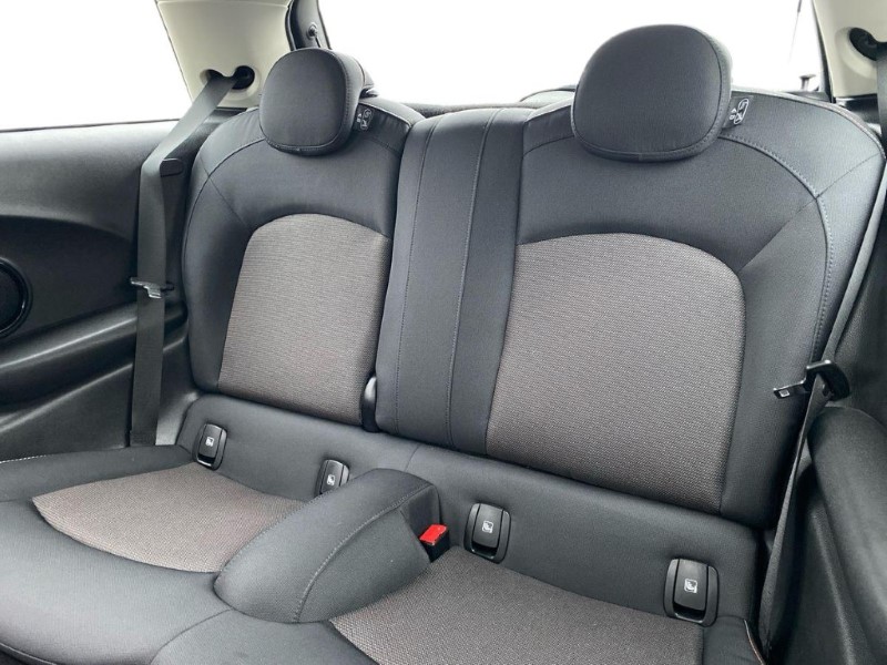 2022 (72) MINI HATCHBACK 1.5 Cooper Classic 3dr Auto 4979881