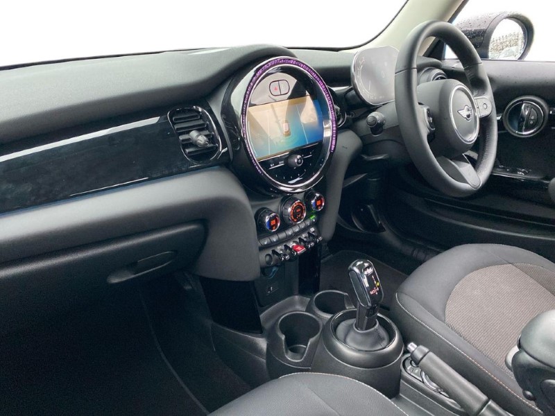 2022 (72) MINI HATCHBACK 1.5 Cooper Classic 3dr Auto 4979876