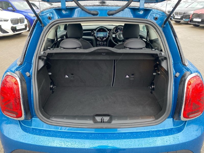 2022 (72) MINI HATCHBACK 1.5 Cooper Classic 3dr Auto 4979882