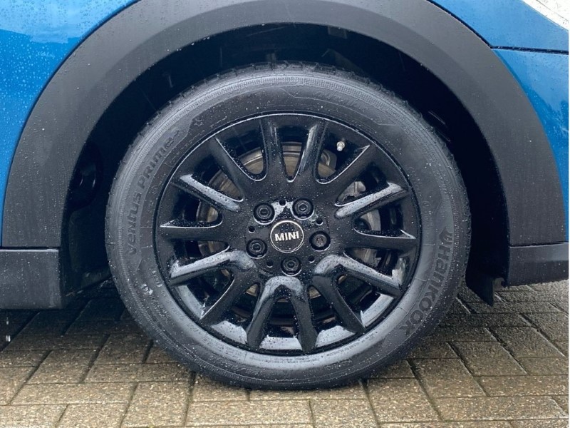 2022 (72) MINI HATCHBACK 1.5 Cooper Classic 3dr Auto 4979883