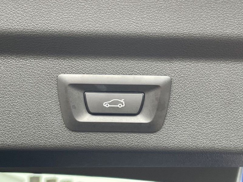 2025 (75) BMW iX2 150kW eDrive20 Shadow Edition 65kWh 5dr Auto 5088539