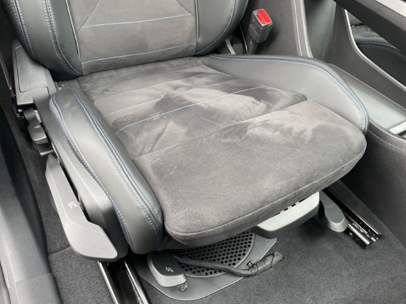 2025 (75) BMW iX2 150kW eDrive20 Shadow Edition 65kWh 5dr Auto 5088526