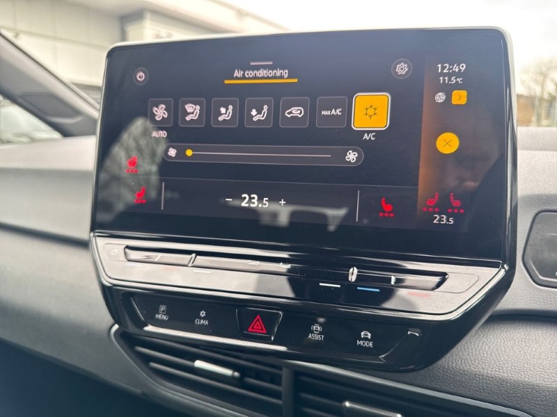 2021 (71) VOLKSWAGEN ID.3 150kW Life Pro Performance 58kWh 5dr Auto 5246435