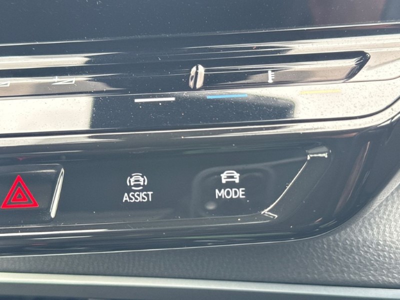 2021 (71) VOLKSWAGEN ID.3 150kW Life Pro Performance 58kWh 5dr Auto 5246425
