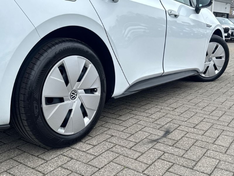2021 (71) VOLKSWAGEN ID.3 150kW Life Pro Performance 58kWh 5dr Auto 5246450
