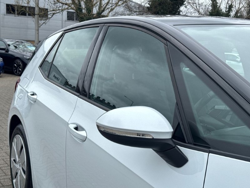 2021 (71) VOLKSWAGEN ID.3 150kW Life Pro Performance 58kWh 5dr Auto 5246452