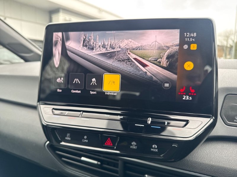 2021 (71) VOLKSWAGEN ID.3 150kW Life Pro Performance 58kWh 5dr Auto 5246436