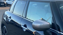 2021 (71) MINI HATCHBACK 1.5 Cooper Exclusive 5dr 4960339