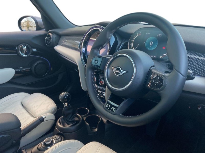 2021 (71) MINI HATCHBACK 1.5 Cooper Exclusive 5dr 4960296