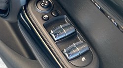 2021 (71) MINI HATCHBACK 1.5 Cooper Exclusive 5dr 4960313