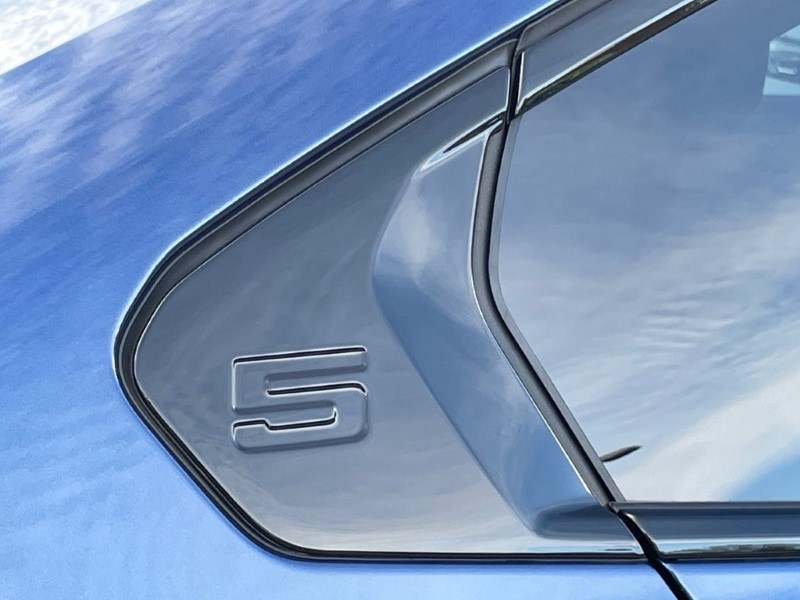 2025 (75) BMW 5 SERIES 520i M Sport 4dr Auto 5025778