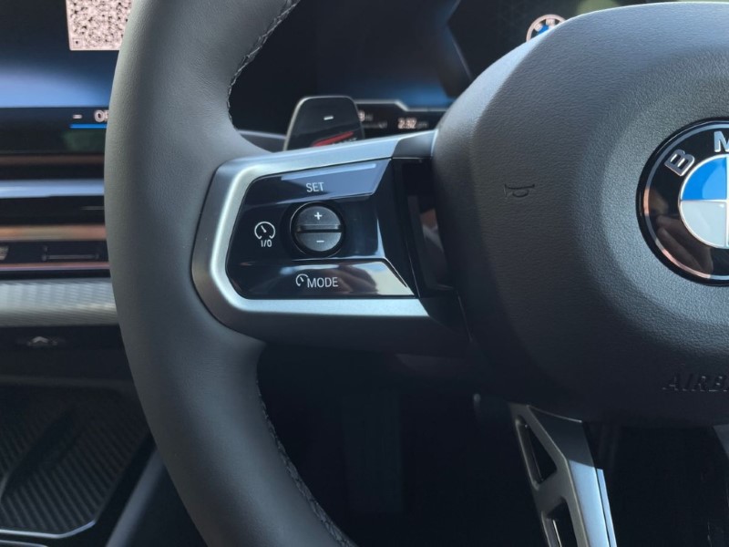 2025 (75) BMW 5 SERIES 520i M Sport 4dr Auto 5025752