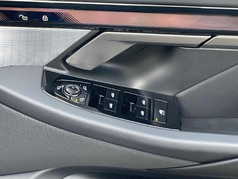 2025 (75) BMW 5 SERIES 520i M Sport 4dr Auto 5025757