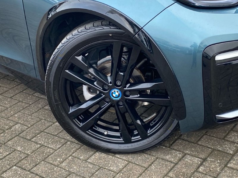 2022 (72) BMW I3 135kW S 42kWh 5dr Auto 5000723