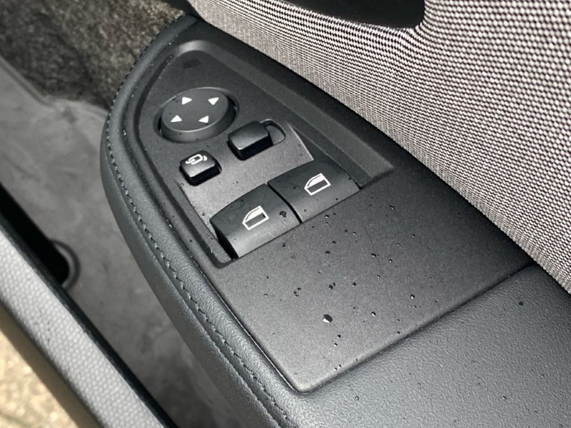 2022 (72) BMW I3 135kW S 42kWh 5dr Auto 5000705