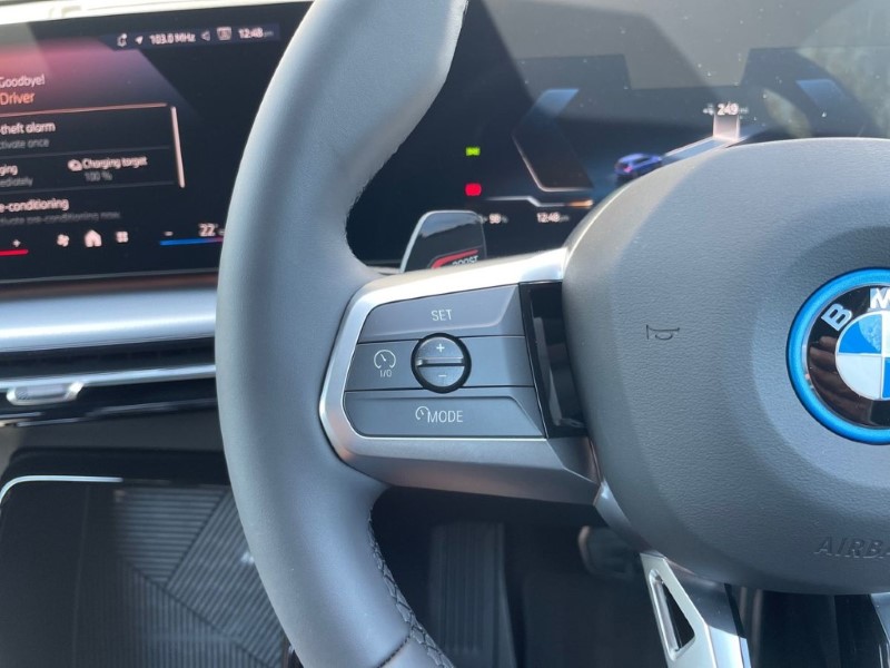 2025 (75) BMW iX1 150kW eDrive20 M Sport 65kWh 5dr Auto 4949240