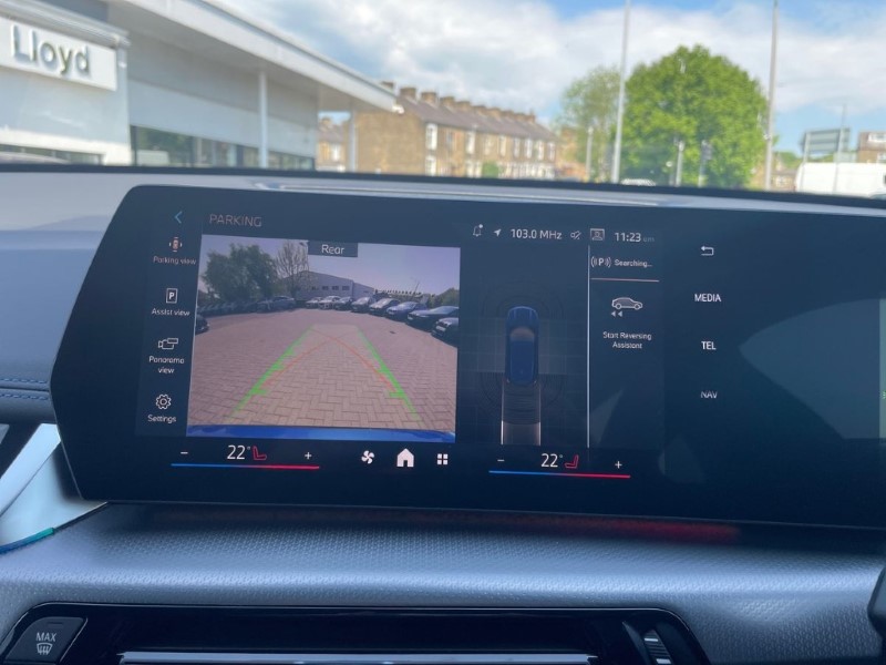 2025 (75) BMW iX1 150kW eDrive20 M Sport 65kWh 5dr Auto 4949250