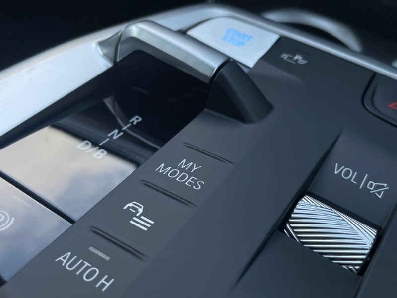 2025 (75) BMW iX1 150kW eDrive20 M Sport 65kWh 5dr Auto 4949242