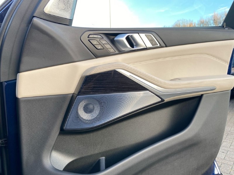 2024 (24) BMW X7 xDrive40i MHT M Sport 5dr Step Auto 4952801