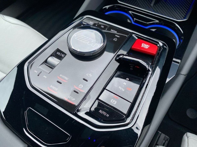 2025 (25) BMW M5 4dr DCT 4984359