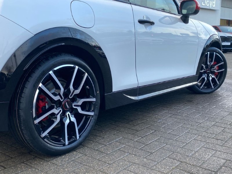 2026 (75) MINI COOPER 2.0 John Cooper Works [Level 2] 3dr Auto 4988549