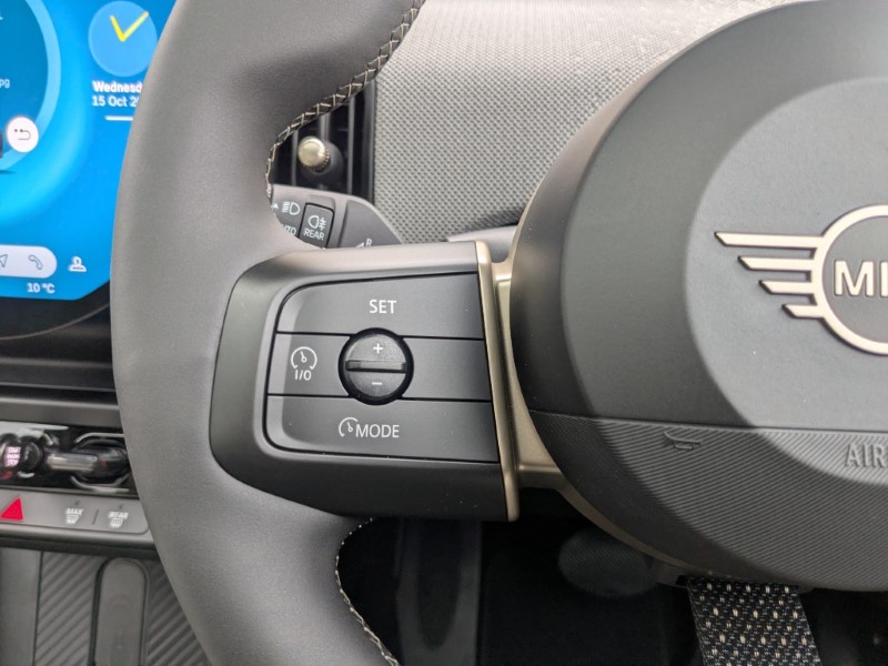 2025 (75) MINI COOPER 2.0 S Exclusive 3dr Auto 5764211