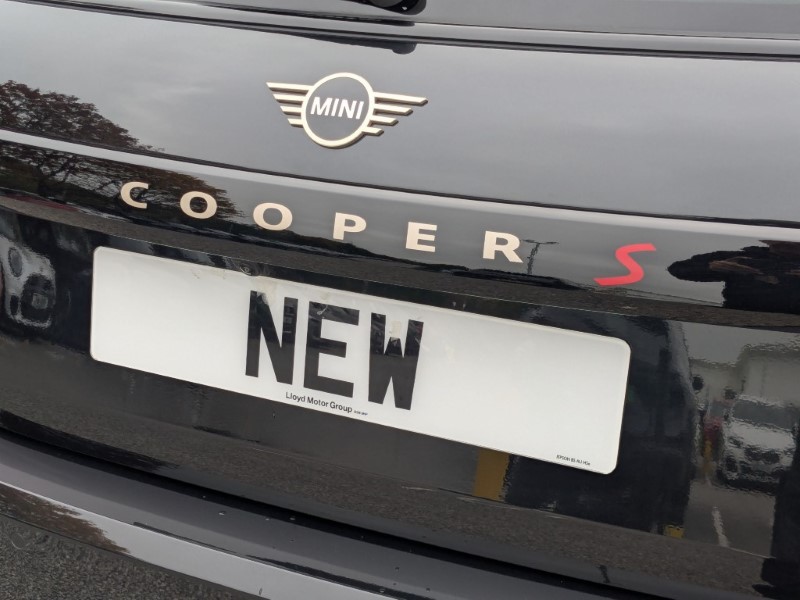 2025 (75) MINI COOPER 2.0 S Exclusive 3dr Auto 5764240