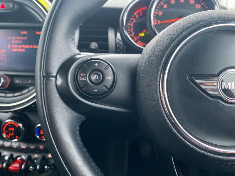 2018 (18) MINI HATCHBACK 2.0 Cooper S Works 210 3dr 4993596