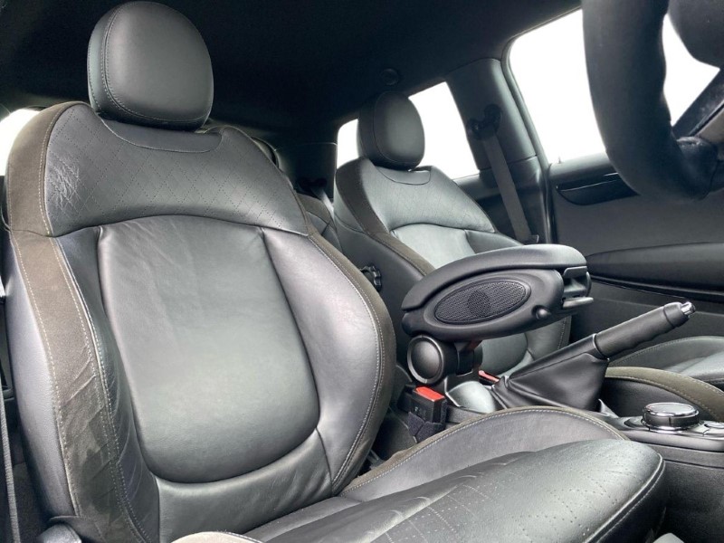 2018 (18) MINI HATCHBACK 2.0 Cooper S Works 210 3dr 4993590