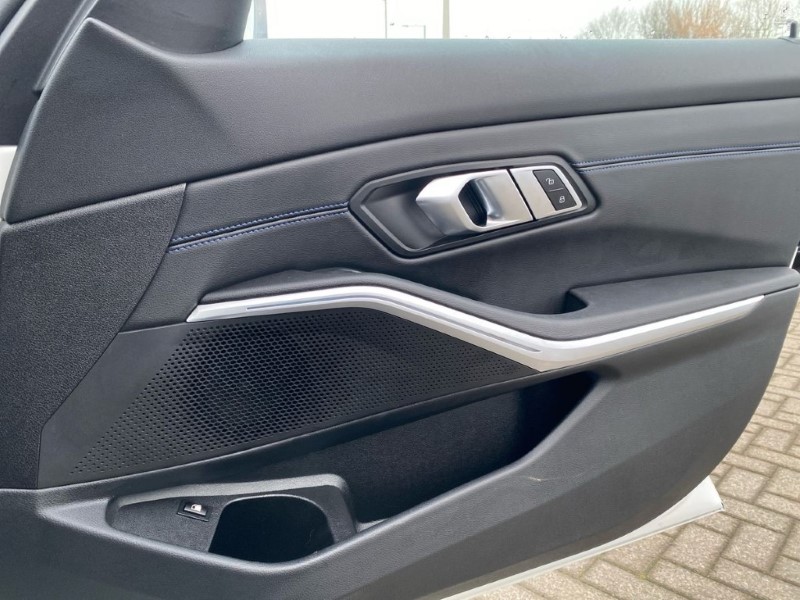 2023 (73) BMW 3 SERIES 330e M Sport 4dr Step Auto 4986260