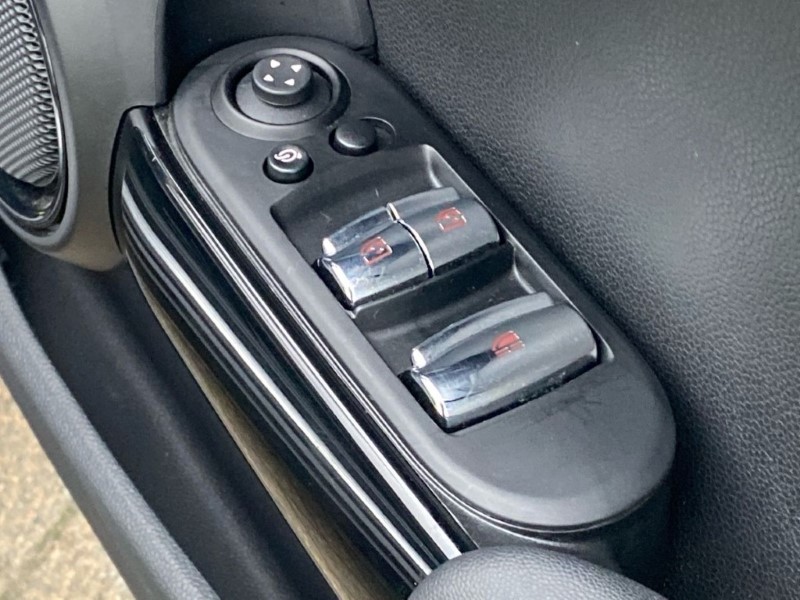 2022 (72) MINI CONVERTIBLE 1.5 Cooper Exclusive 2dr Auto 4987613