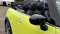 2022 (72) MINI CONVERTIBLE 1.5 Cooper Exclusive 2dr Auto 4987639