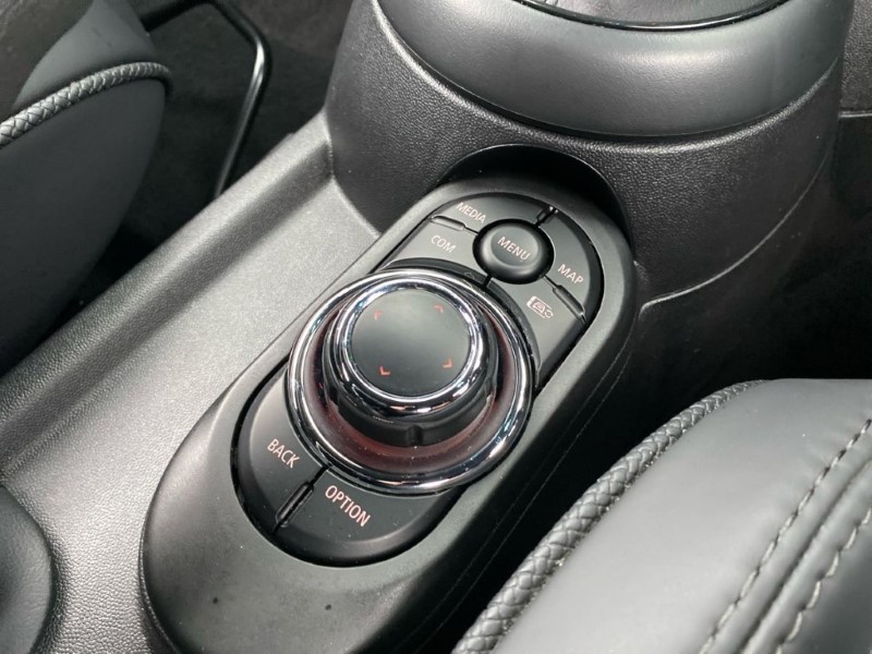 2022 (72) MINI CONVERTIBLE 1.5 Cooper Exclusive 2dr Auto 4987624