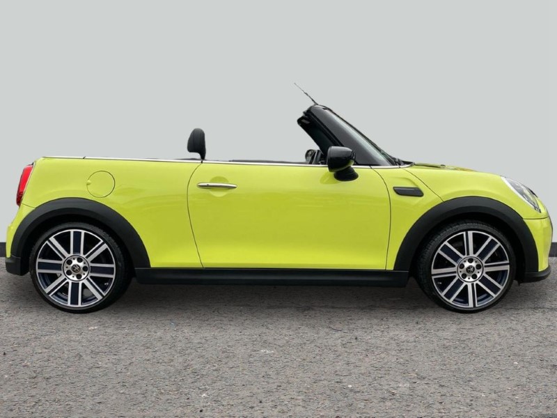 2022 (72) MINI CONVERTIBLE 1.5 Cooper Exclusive 2dr Auto 4987594