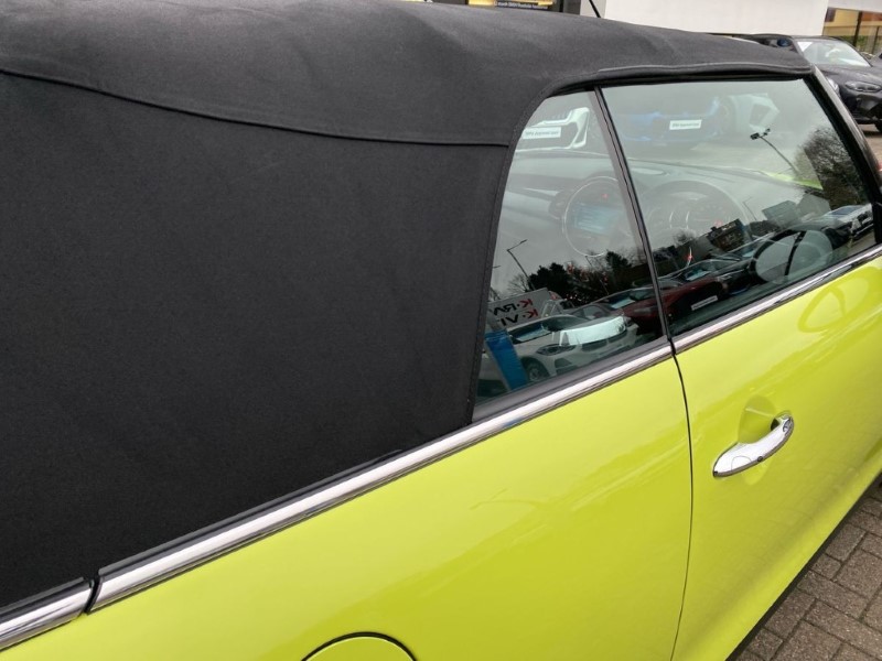 2022 (72) MINI CONVERTIBLE 1.5 Cooper Exclusive 2dr Auto 4987640