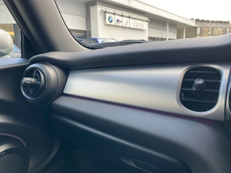 2023 (23) MINI HATCHBACK 1.5 Cooper Exclusive Premium 3dr Auto 4986476