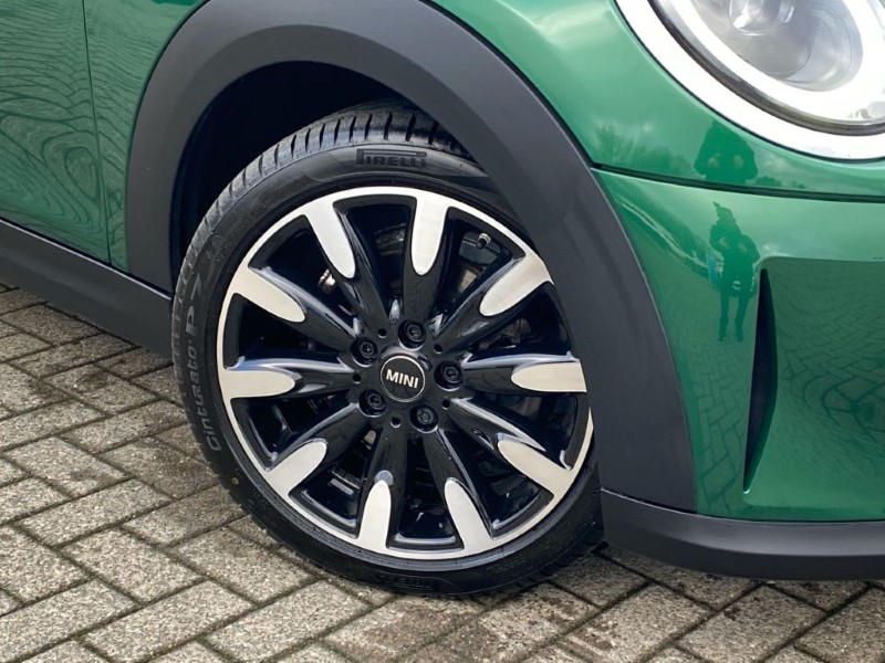 2023 (23) MINI HATCHBACK 1.5 Cooper Exclusive Premium 3dr Auto 4986487