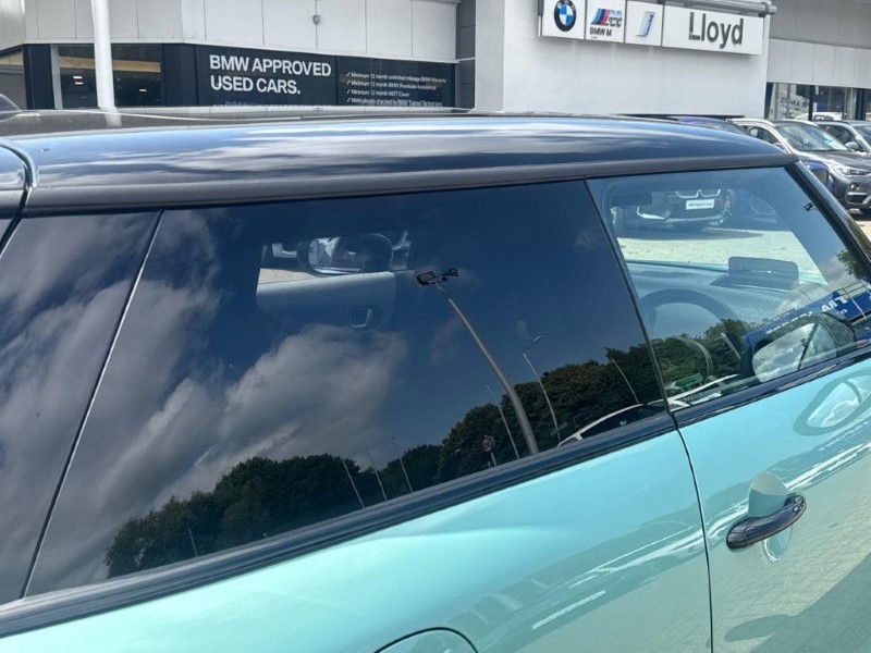 2026 (75) MINI COOPER 1.5 C Exclusive 3dr Auto 5650014