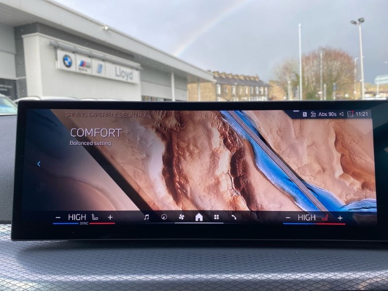 2025 (25) BMW 3 SERIES 320i M Sport 4dr Step Auto 5009022